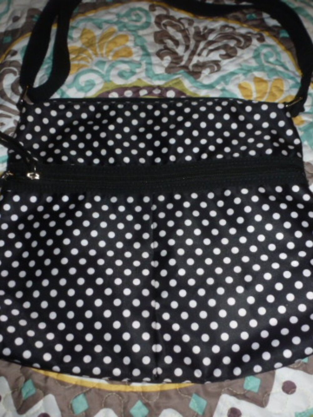 Black & White Polka Dot Mini Handbag – NWOT, Like New Condition